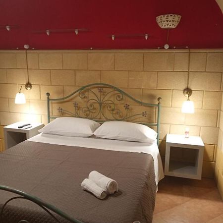 La Dimora Degli Dei Apartment Бари Екстериор снимка